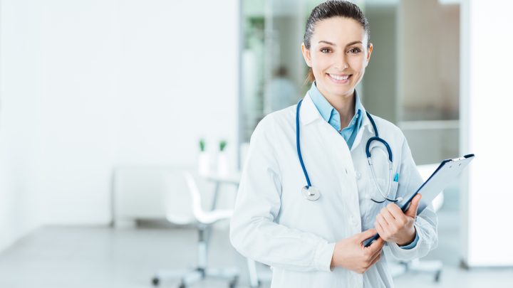 Czym jest krioterapia i dlaczego znajduje zastosowanie w dermatologii?